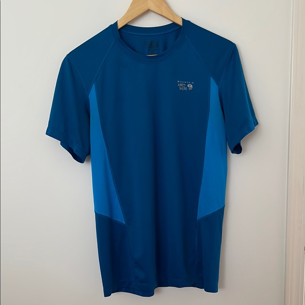 Mountain Hardwear Vibrant Blue Tee